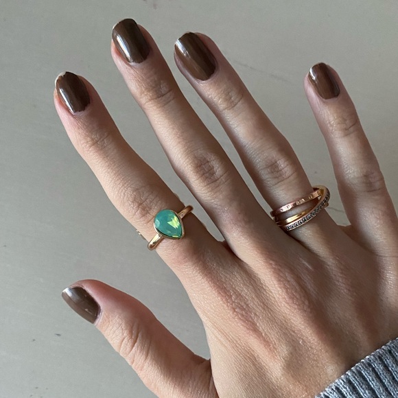 NWT Francesca’s Christina Multicolored ring set - Picture 4 of 5